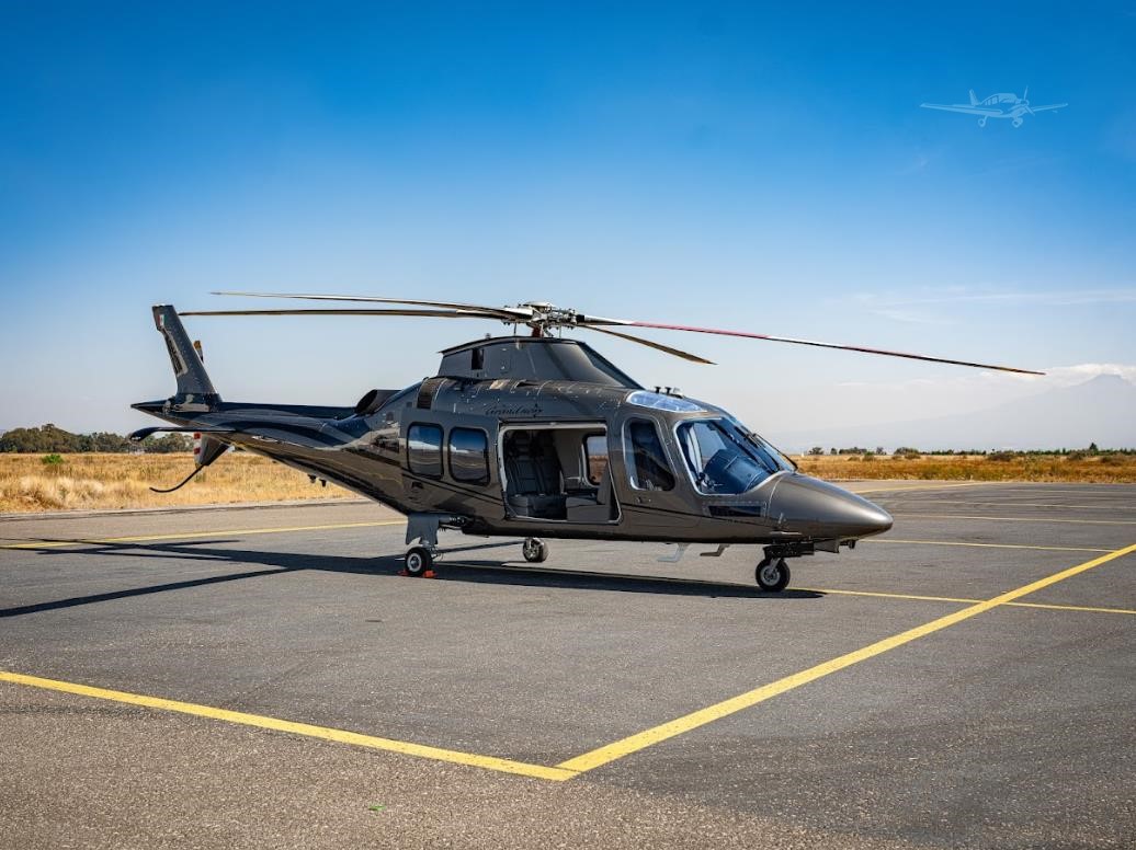 2011 AGUSTA AW109SP GRANDNEW — photo 2