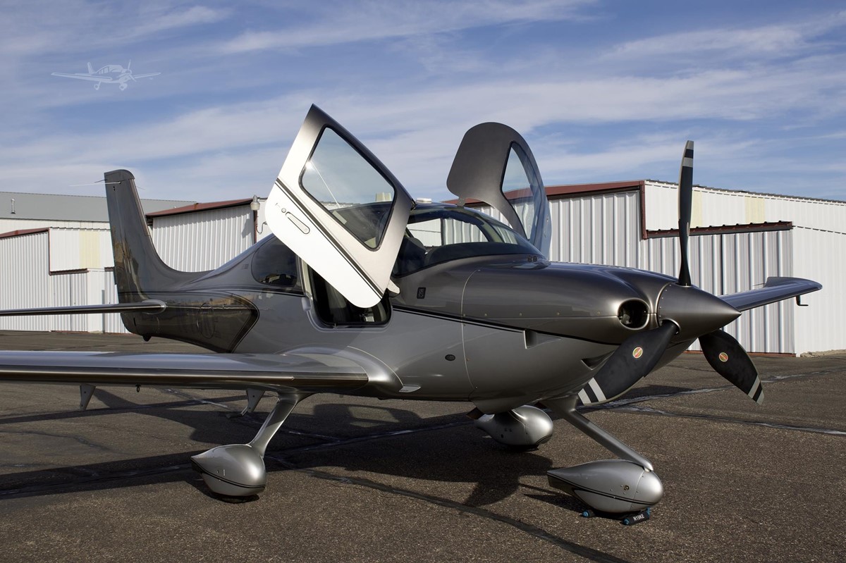 2020 CIRRUS SR22-G6 TURBO — photo 2